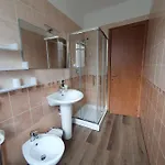 Hh Hermoso Housing Serravalle *