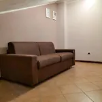 アパート Hh Hermoso Housing Serravalle