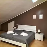 アパート Hh Hermoso Housing Serravalle *