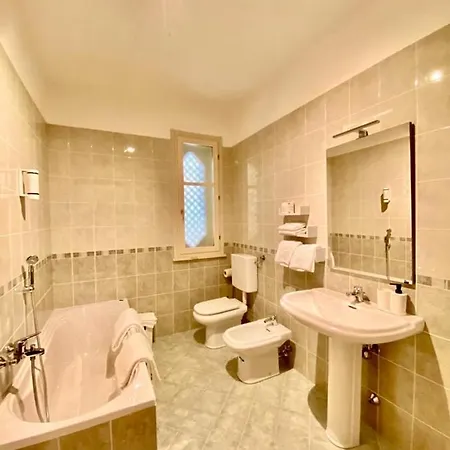 Hh Hermoso Housing Serravalle *