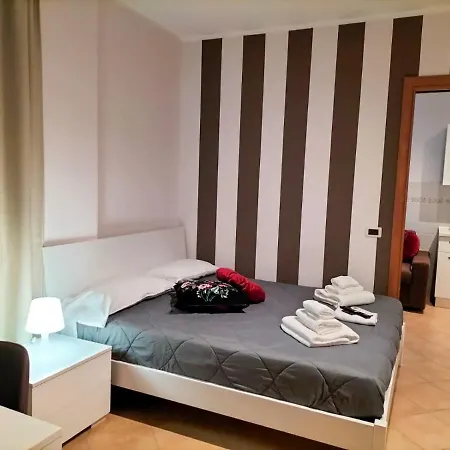 アパート Hh Hermoso Housing Serravalle