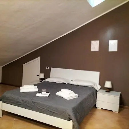 アパート Hh Hermoso Housing Serravalle *