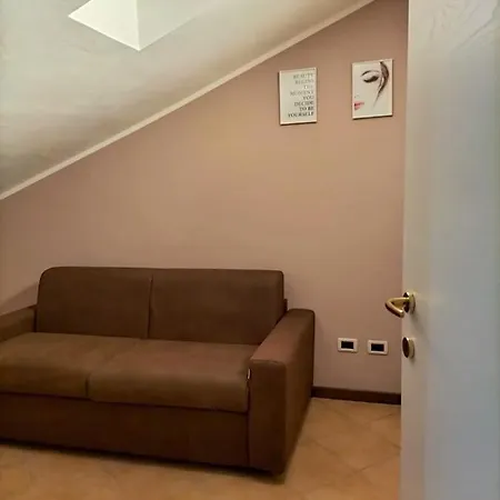 Hh Hermoso Housing Serravalle * Серравалле-Скривия