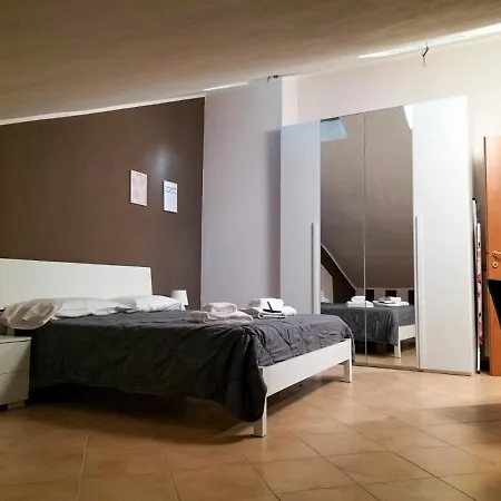 Hh Hermoso Housing Serravalle アパート