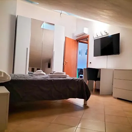 Hh Hermoso Housing Serravalle *