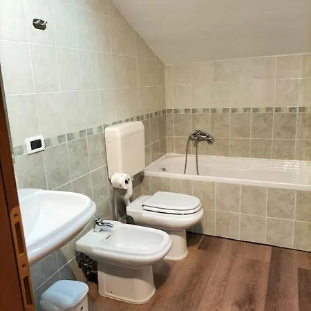 Hh Hermoso Housing Serravalle * セッラヴァッレ・スクリーヴィア